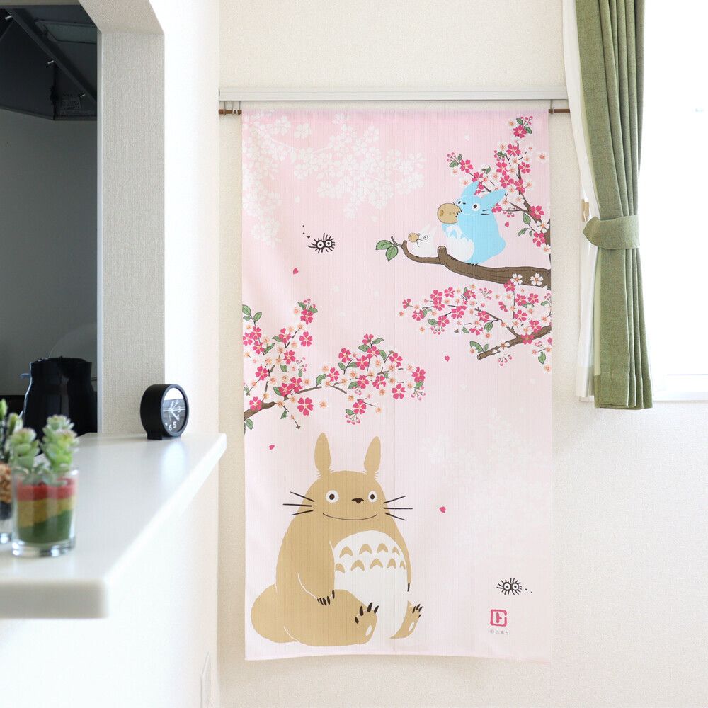 Závěs - Totoro Noren - Sakura Mau 桜舞う
